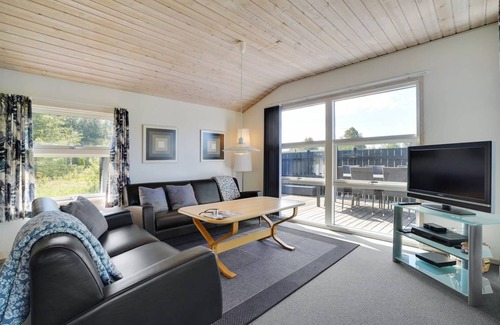 Torup Strand House | 74 m² House ∙ 3 bedrooms ∙ 6 guests