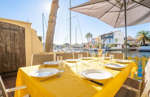 Port Grimaud Other | 75 m² Accommodation ∙ 2 bedrooms ∙ 8 guests
