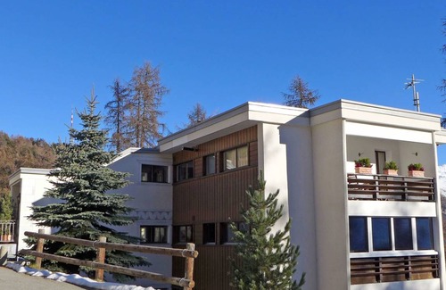 St. Moritz Apartment | 75 m² Apartment ∙ 2 bedrooms ∙ 4 guests