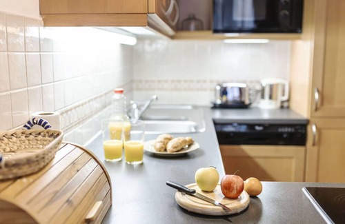 Vinohrady Apartment | 75 m² Apartment ∙ 1 bedroom ∙ 4 guests