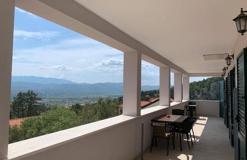 Imotski Apartment | 75 m² Apartment ∙ 2 bedrooms ∙ 5 guests