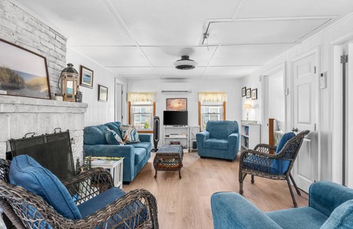 East Sandwich Cottage | 75 m² Cabin ∙ 3 bedrooms ∙ 6 guests