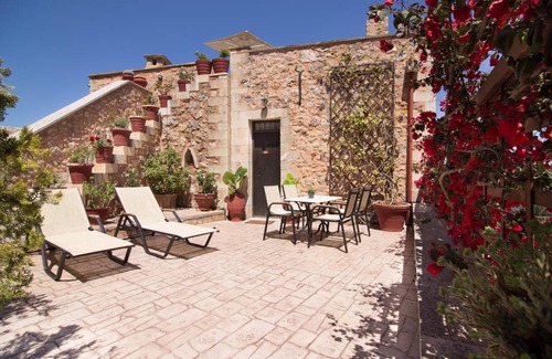 Samonas House | 75 m² House ∙ 2 bedrooms ∙ 4 guests