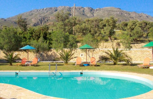 Triopetra House | 75 m² House ∙ 2 bedrooms ∙ 4 guests