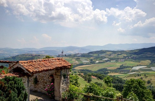 Valfleury Cottage | 75m² cottage with terrace, nature and biking