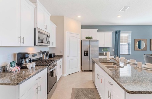 Grand Reserve Cottage | 7663 Oakmoss Loop