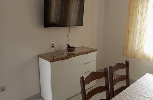 Dugi Rat Apartment | 78 m² Apartment ∙ 3 bedrooms ∙ 6 guests