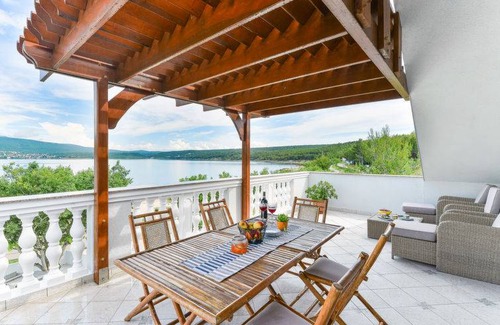 Pridraga Apartment | 79 m² Apartment ∙ 2 bedrooms ∙ 5 guests