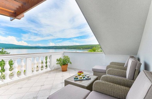 Pridraga Apartment | 79 m² Apartment ∙ 2 bedrooms ∙ 5 guests