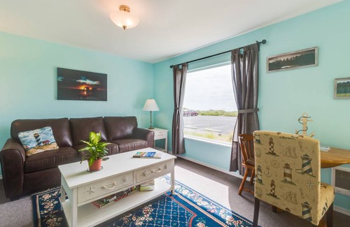 Rockaway Beach House | 79 m² Maisonette ∙ 2 bedrooms ∙ 8 guests