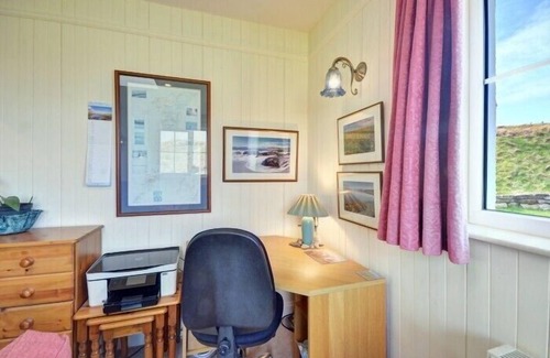 Ardroil Cottage | 7A ARDROIL, pet friendly, with open fire in Uig Isle Of Lewis