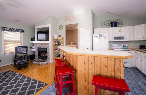 Nags Head House | 7BR House w/Pool. 250 yrd Walk to Beach and Ocean View in Gallery Row