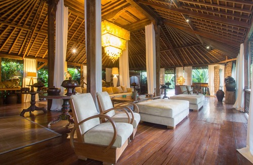 Banjar Semer Villa | 7BR Villa, 7Min Drive To Berawa Beach! - W/Swimming Pool!