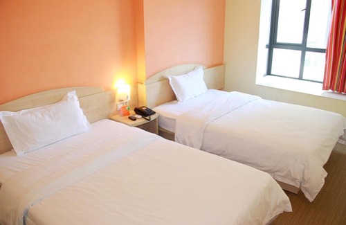Guanghui Hotel | 7Days Inn Duyun Bus Terminal Station