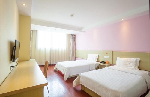 Tianhe Hotel | 7Days Inn Guangzhou Tianhe Tianpingjia Subway Station