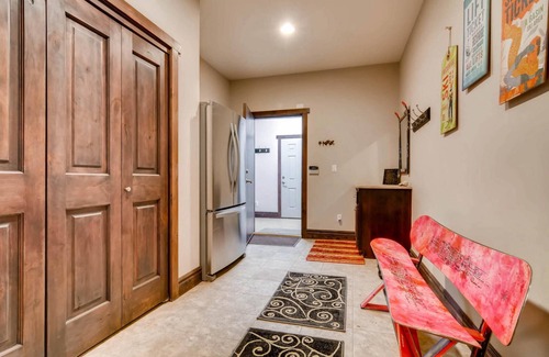 Fairplay House | 7th Nt Free!Game Rm,Huge Deck,Hot Tub,BBQ,Dog Run,Hiking Trails.Wildlife