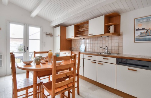 Noirmoutier-en-l'Ile Ski Chalet | 8 adults - 2 kids - Salt marshes and beaches
