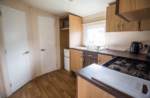 Hopton House | 8 berth caravan at Broadland Sands Holiday Park in Suffolk ref 20140BS