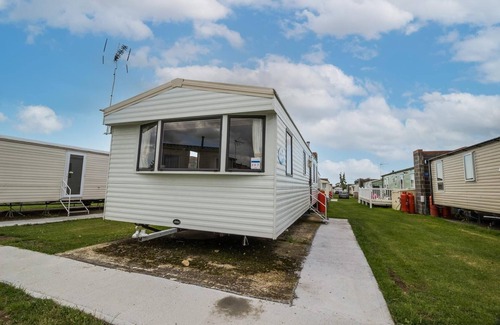 Clacton-on-Sea House | 8 berth caravan at Highfield Grange in Essex ref 26267E