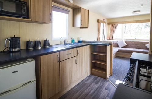 Mappleton House | 8 berth caravan with decking at Skipsea Sands Holiday Park ref 41037B