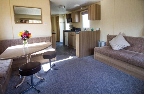 Mappleton House | 8 berth caravan with decking at Skipsea Sands Holiday Park ref 41037B