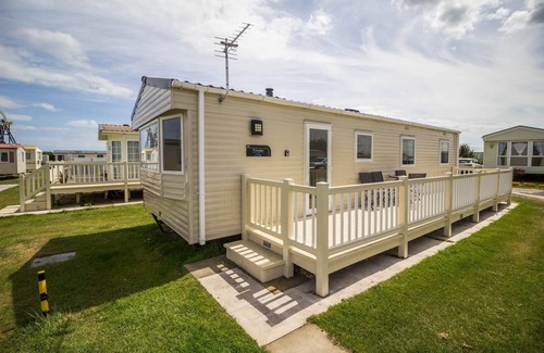 Ingoldmells House | 8 berth caravan with decking at Fantasy Island in Skegness ref 58009F