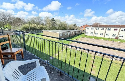 Great Yarmouth Ski Chalet | 8 berth chalet to hire at Bermuda Holiday Park nearby Hemsby beach ref 18192B