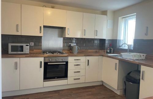 West Bromwich Apartment | 8 braybrook crescent