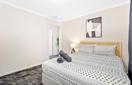 Daglish Apartment | 8 Cute Cunningham Close To Subiaco - Sleeps 4
