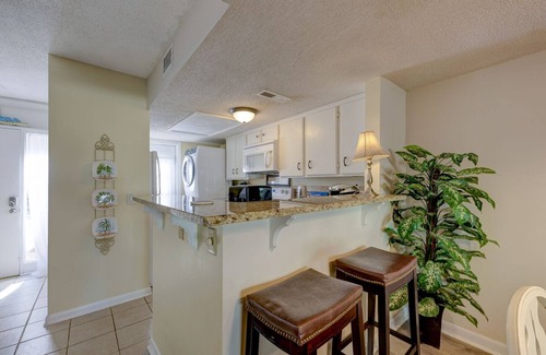 Hilton Head Island Villa | 8 Hilton Head Cabanas: So Close to the beach! 2 BR Villa. Free Bikes, Pool