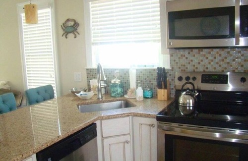North Beach Haven Condo | 8 houses from the ocean and 8 houses from the bay, new construction, great view!