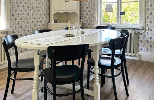 Vastra Tunhem House | 8 person holiday home in Vargön