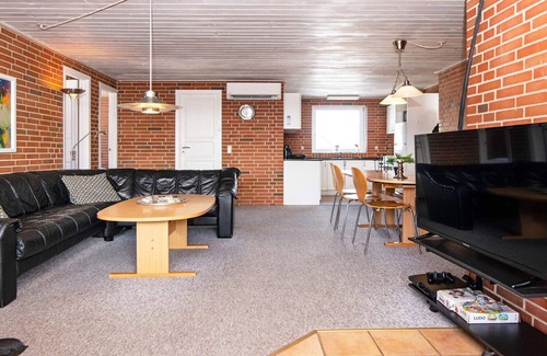 Vrist Strand House | 8 person holiday home in Harboøre-By Traum