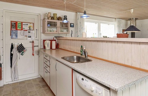 Lihme House | 8 person holiday home in Spøttrup