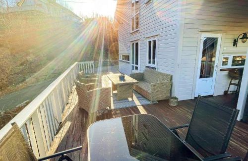 Sveio House | 8 person holiday home in Auklandshamn