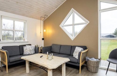 Hirtshals House | 8 person holiday home in Hirtshals-By Traum