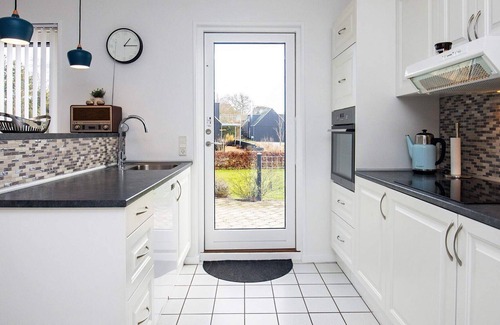 Østerskov House | 8 person holiday home in Humble