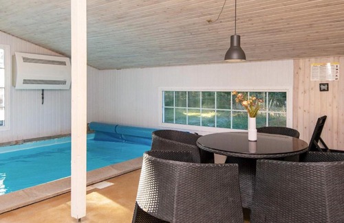 Klegod Strand House | 8 person holiday home in Ringk bing