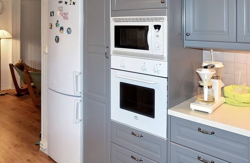 Afjord House | 8 person holiday home in Revsnes