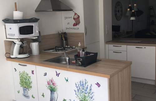 Dieppe House | 8-person house with enclosed garden, 10/15-minute walk from town center