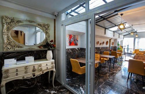 Balcova Hotel | 8 Rooms House