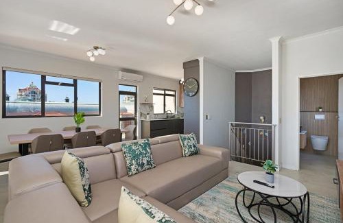 Century City Apartment | 8 Sleeper Luxury Duplex Penthouse