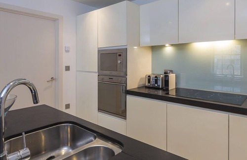 Dartmouth Cottage | 8 THE POTTERY, pet friendly in Dartmouth