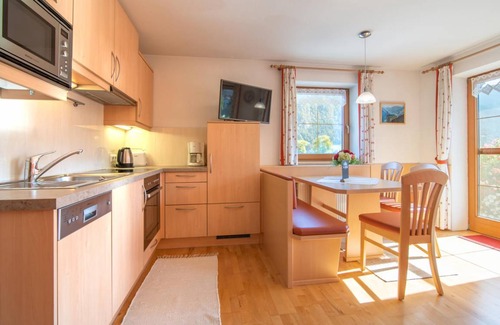 Strass im Zillertal Apartment | 80 m² Apartment ∙ 2 bedrooms ∙ 5 guests