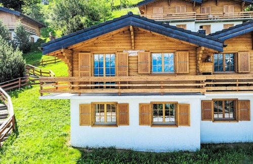 Saint-Pierre-de-Clages Other | 80 m² Accommodation ∙ 3 bedrooms ∙ 6 guests