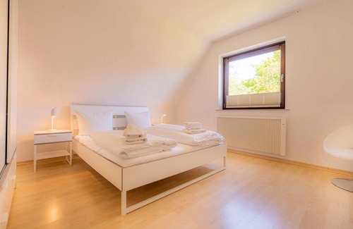 St. Peter-Ording Apartment | 80 m² Apartment ∙ 3 bedrooms ∙ 5 guests