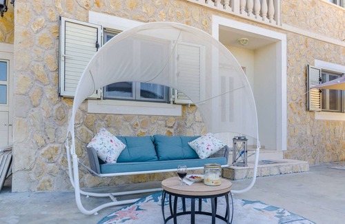 Vrboska Apartment | 80 m² Apartment ∙ 2 bedrooms ∙ 5 guests