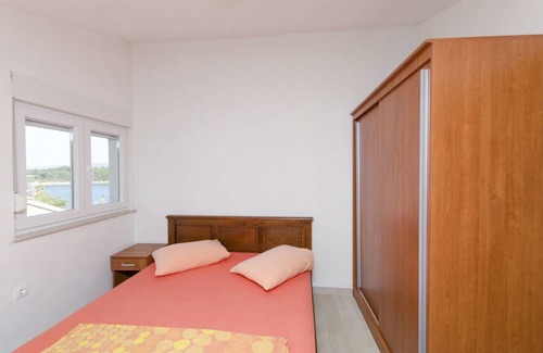 Cove Basina (Jelsa) Apartment | 80 m² Apartment ∙ 2 bedrooms ∙ 6 guests