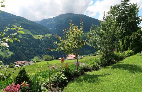 Fliess Apartment | 80 m² Apartment ∙ 2 bedrooms ∙ 4 guests
