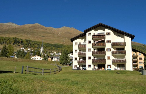 Zuoz Apartment | 80 m² Apartment ∙ 2 bedrooms ∙ 4 guests